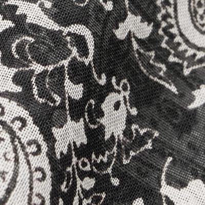 Pe.ボイルペイズリプリント（ブラック）表面感><br clear=