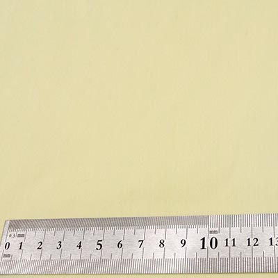 ストレッチポプリン（イエロー）中距離
