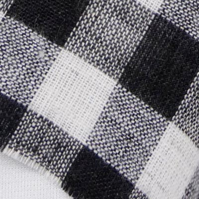 インド綿ギンガム（ブラック）表面感><br clear=