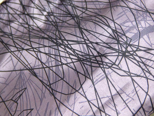 Peサテン抽象柄プリント（ブロンズ）