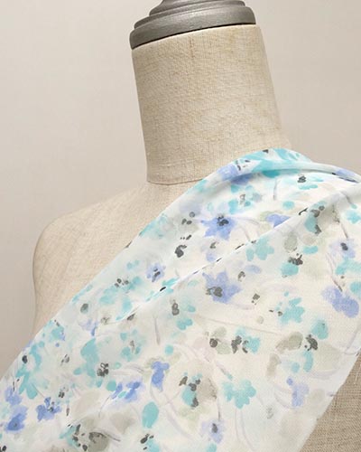 E5-801AQ遠景（ボディ掛け）