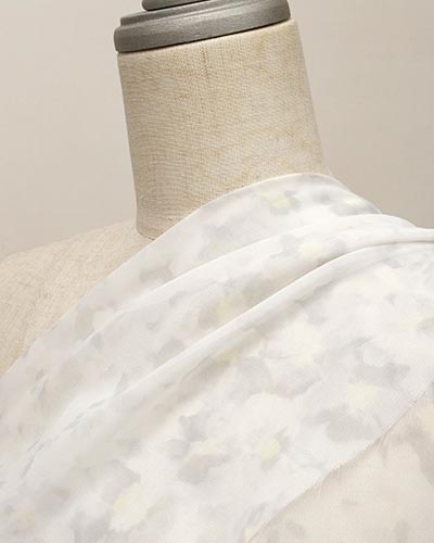 E5-802LG遠景（ボディ掛け）