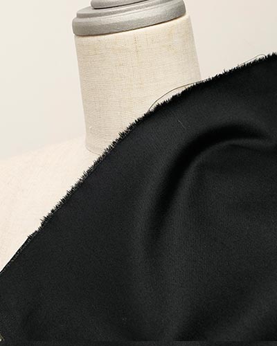 F4-140BK遠景（ボディ掛け）