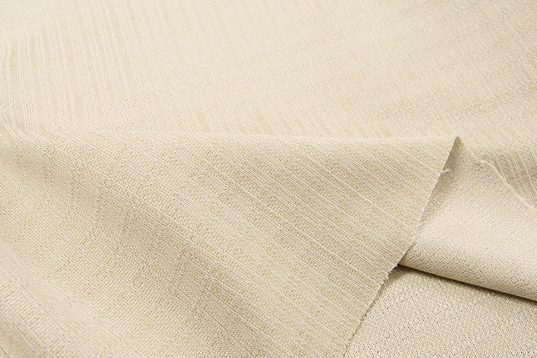 Pe.中厚手ジャカードニット（ベージュ）