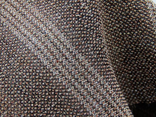 W/Pu カラミ織りストレッチ（マルーン）