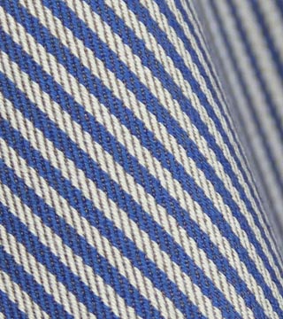 先染めデニムストライプストレッチ（インディゴ）表面感><br clear=