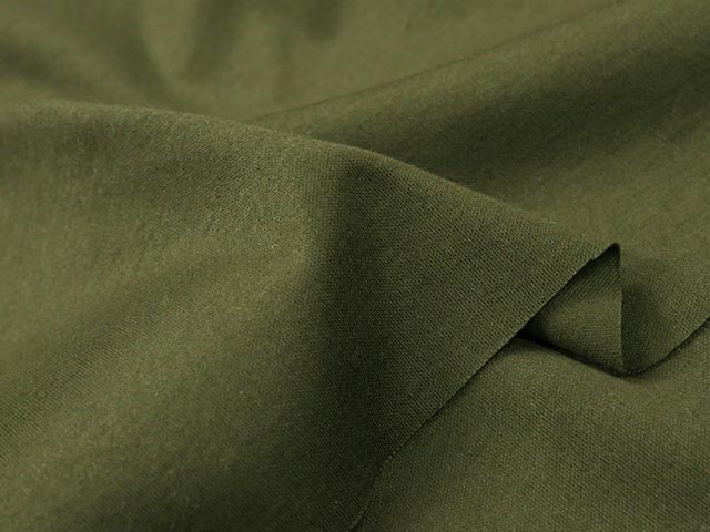 C.中厚手スムース（カーキー）