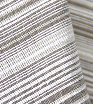 SOVRATEX シルク混マルチボーダー薄手織り（ライトグレー）表面感><br clear=