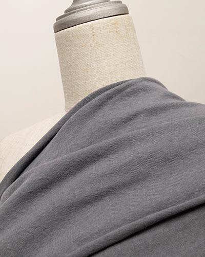 T5-409GY遠景（ボディ掛け）