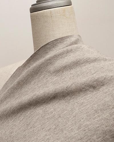 U5-702NL遠景（ボディ掛け）