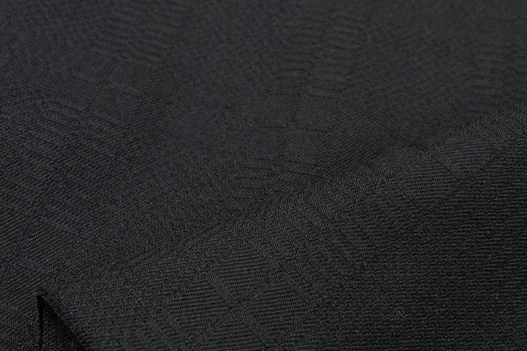 ウールシャドーチェックジャカード（ブラック）