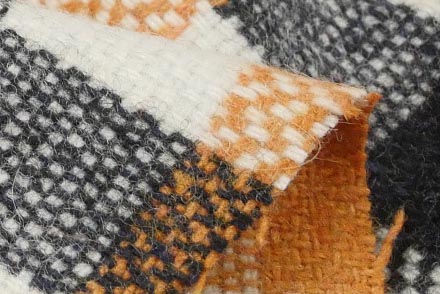 バスケットツイードチェック（マリーゴールド）表面感><br clear=